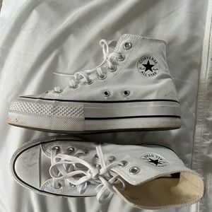 White platform converse - size 6 women’s - great condition with a few dirt marks